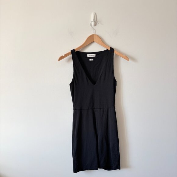 Aritzia Babaton Contour V Neck Romper One Piece Black Size Small - Picture 4 of 6